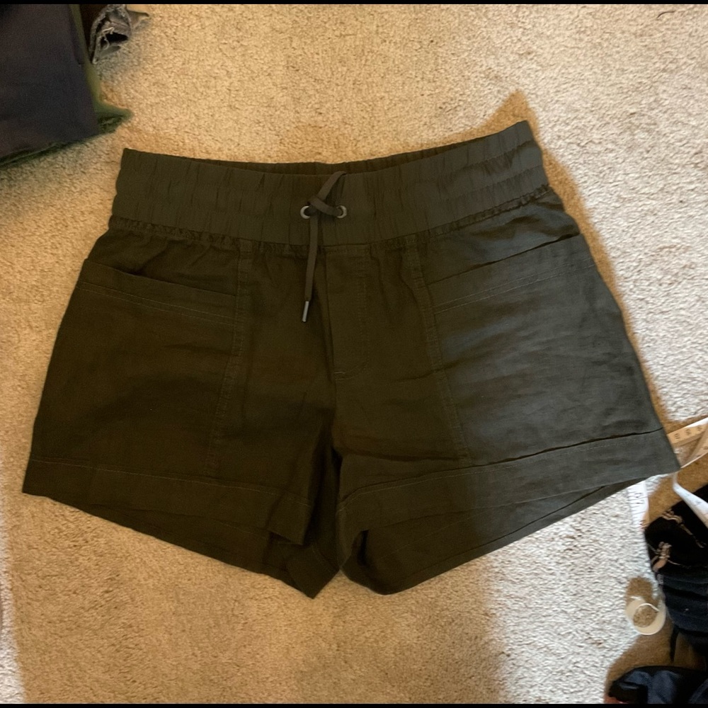 Linen blend shorts